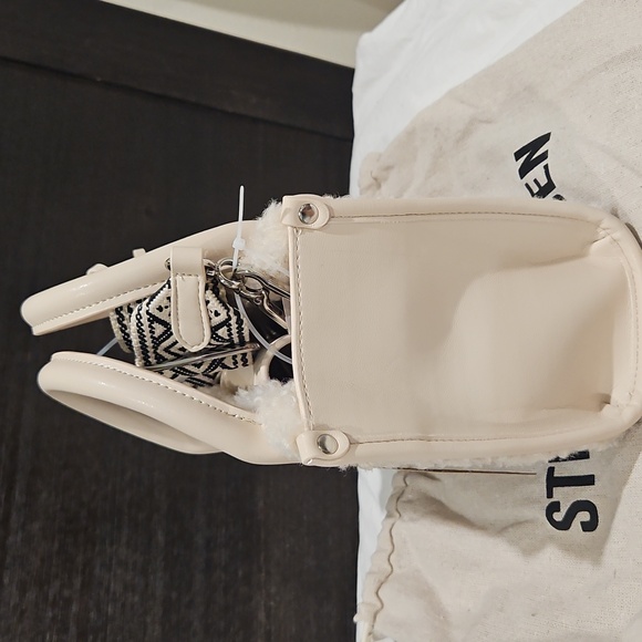NWT Steve Madden Faux Leather/ Sherpa-shearling Textured Cream Colored Sm. Tote - Picture 7 of 9